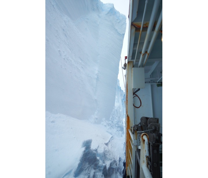 Ice shelf Photo Credit: Hannah Zanowski